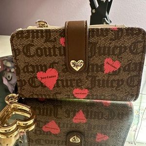 Juicy Couture heart print wallet